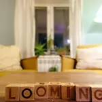 Looming *