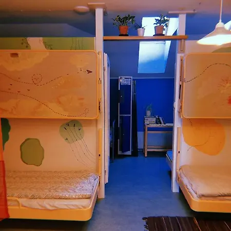 Looming Hostel *