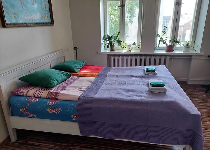 Looming بيت شباب