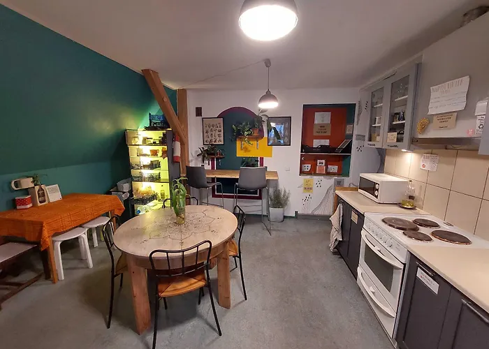 Looming بيت شباب تارتو